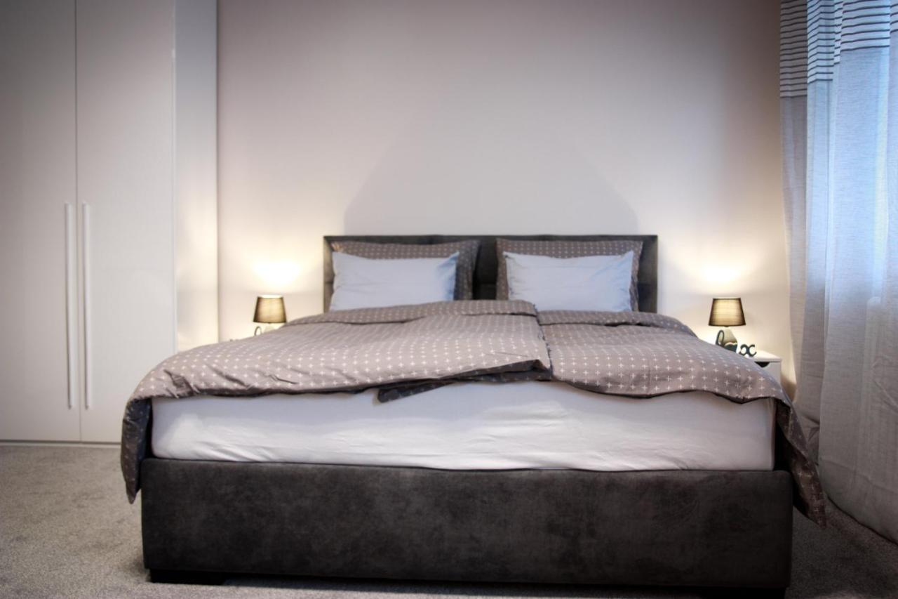 Blue Crystal Apartment ซูโบติกา ภายนอก รูปภาพ